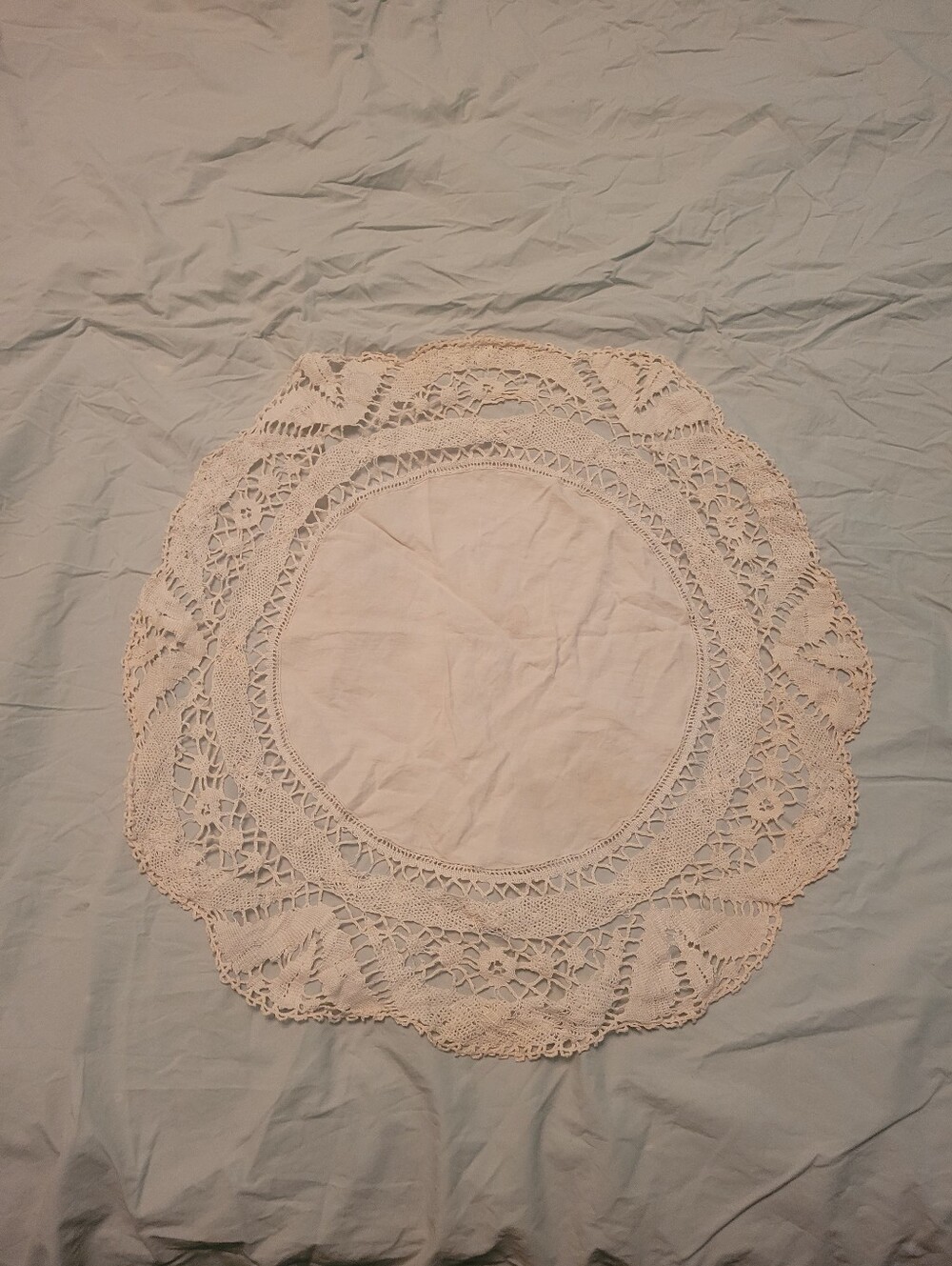 Handmade Round Lace Doily - Cream